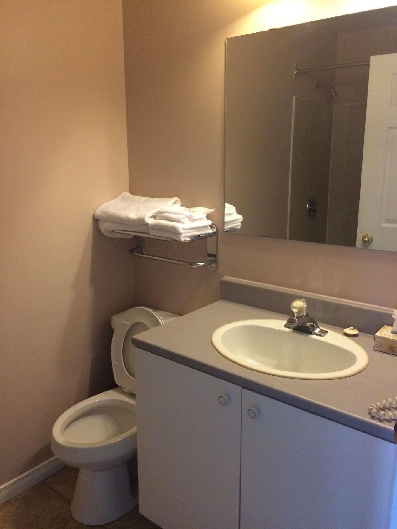 Shemron Suites Hotel Deep River Eksteriør billede
