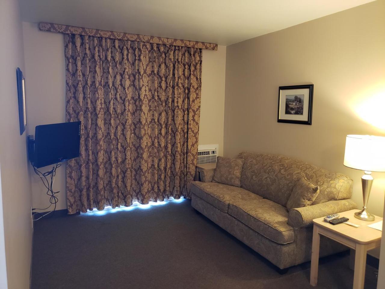 Shemron Suites Hotel Deep River Eksteriør billede