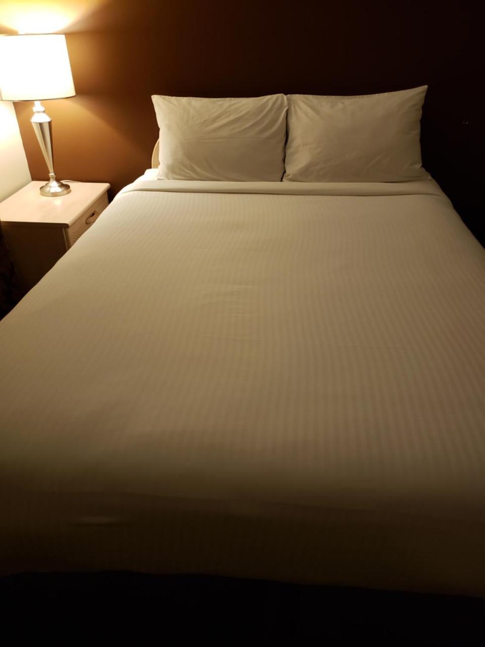 Shemron Suites Hotel Deep River Eksteriør billede