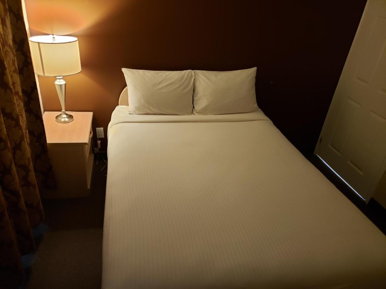Shemron Suites Hotel Deep River Eksteriør billede