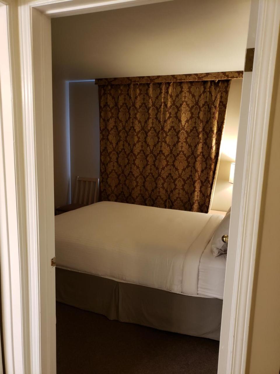 Shemron Suites Hotel Deep River Eksteriør billede