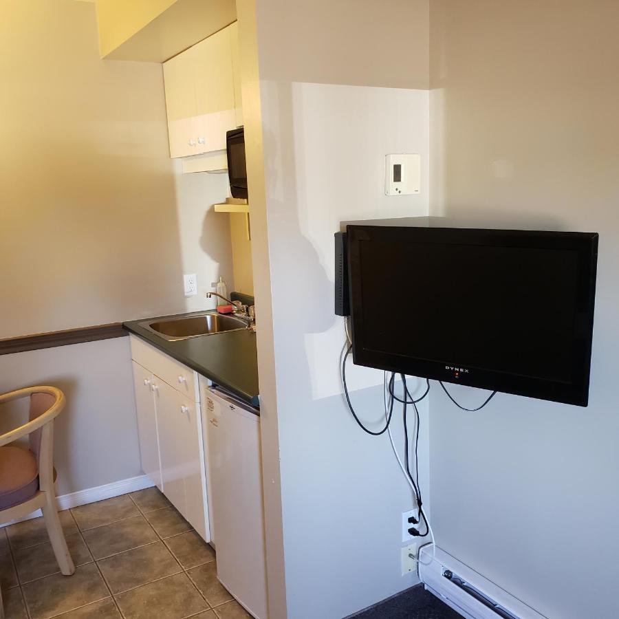 Shemron Suites Hotel Deep River Eksteriør billede