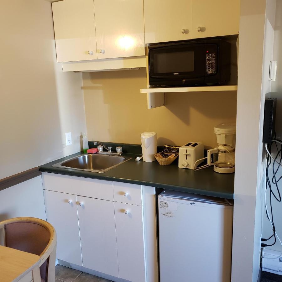 Shemron Suites Hotel Deep River Eksteriør billede