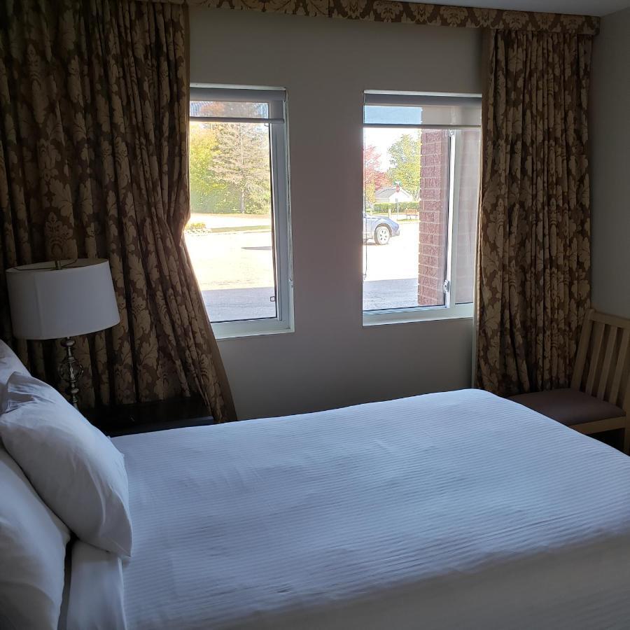 Shemron Suites Hotel Deep River Eksteriør billede